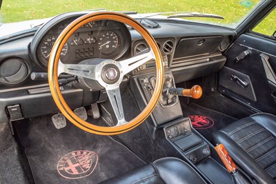 Lot 89 - 1988 Alfa Romeo Spider S3 1.6