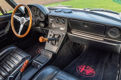 Lot 89 - 1988 Alfa Romeo Spider S3 1.6