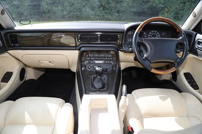 Lot 88 - 1995 Jaguar XJR 4.0