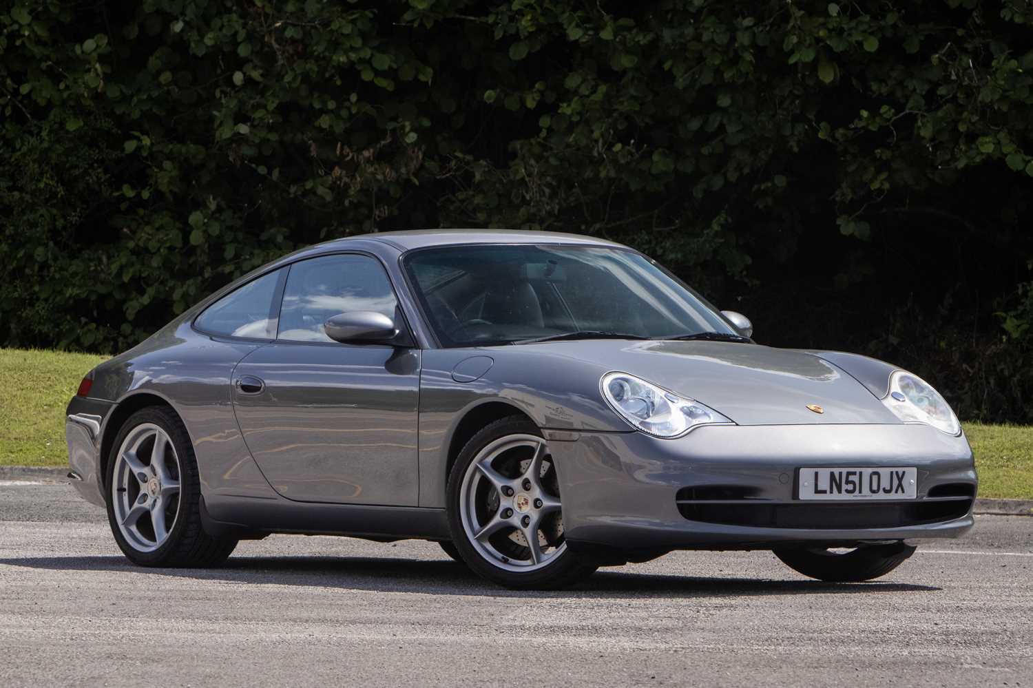 Lot 39 - 2002 Porsche 911 (996) Carrera 2