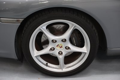 Lot 39 - 2002 Porsche 911 (996) Carrera 2