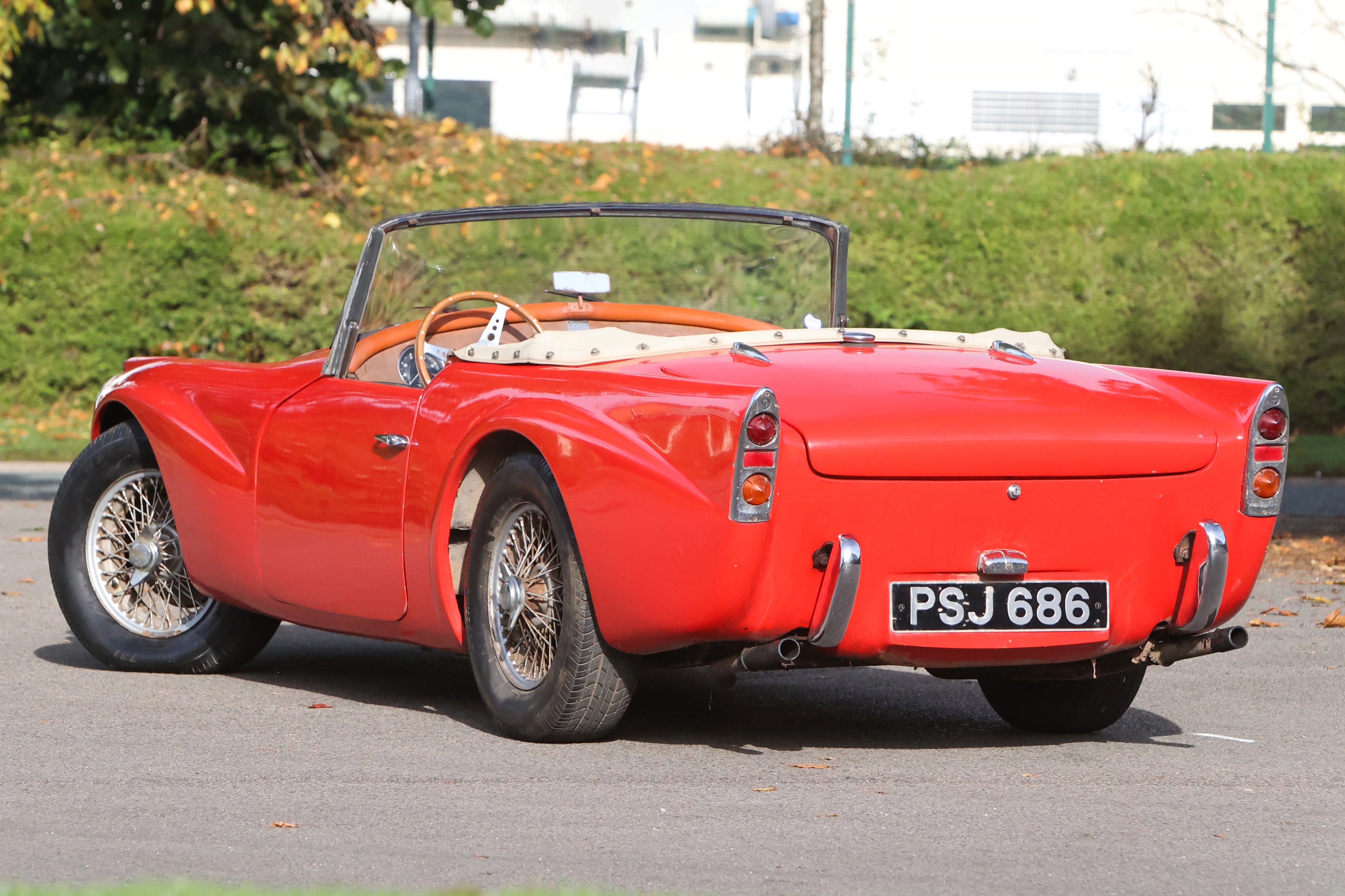 Lot 104 - 1960 Daimler SP250 Dart