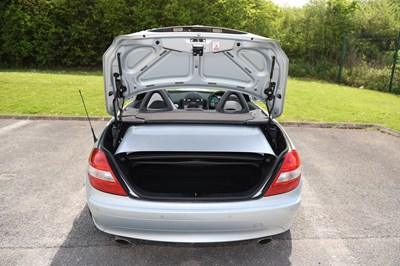 Lot 156 - 2004 Mercedes-Benz SLK 350