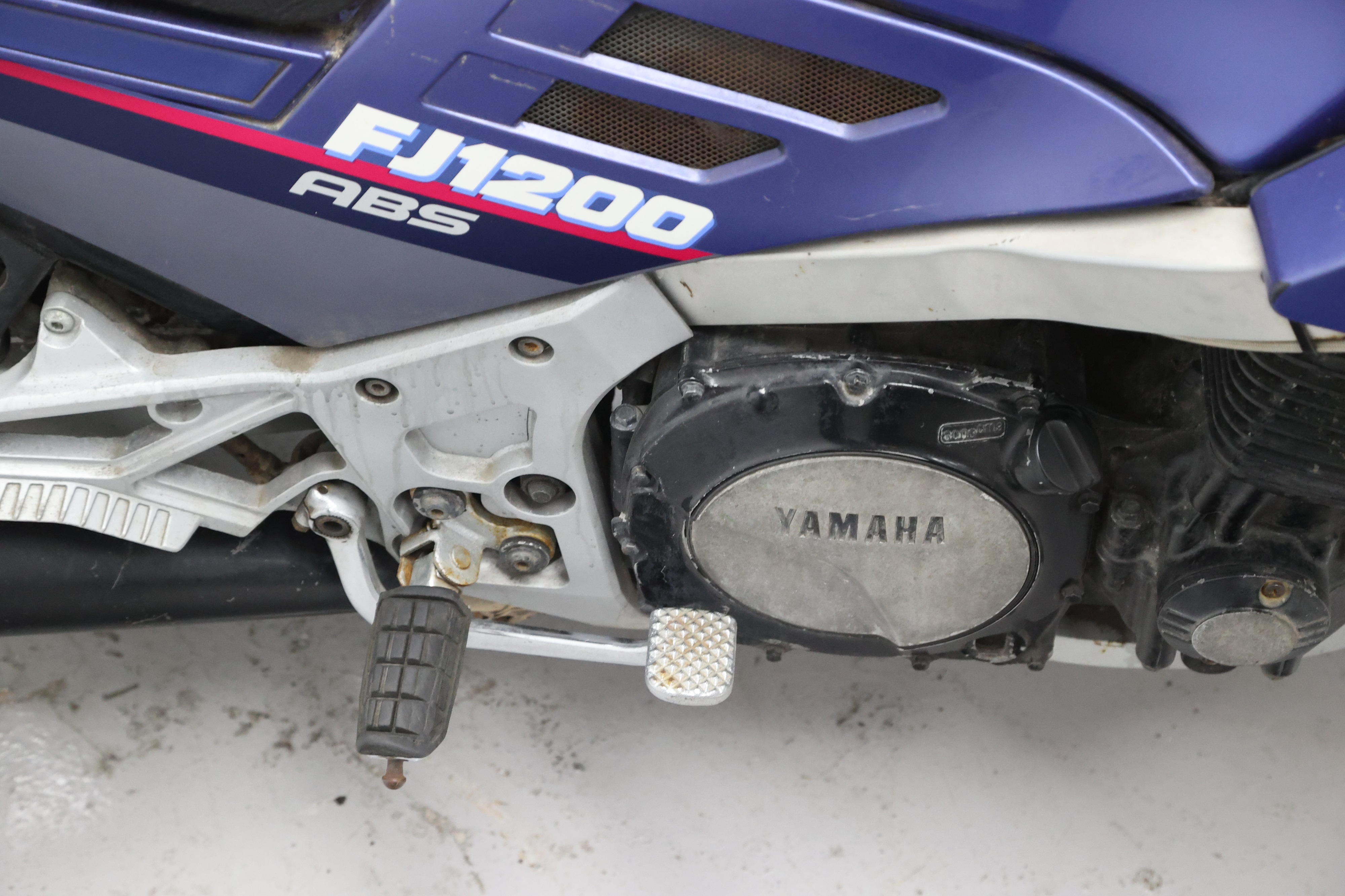 FJ1200 ABS ツアラー Lot 256 - 1991 Yamaha FJ1200 ABS Combination