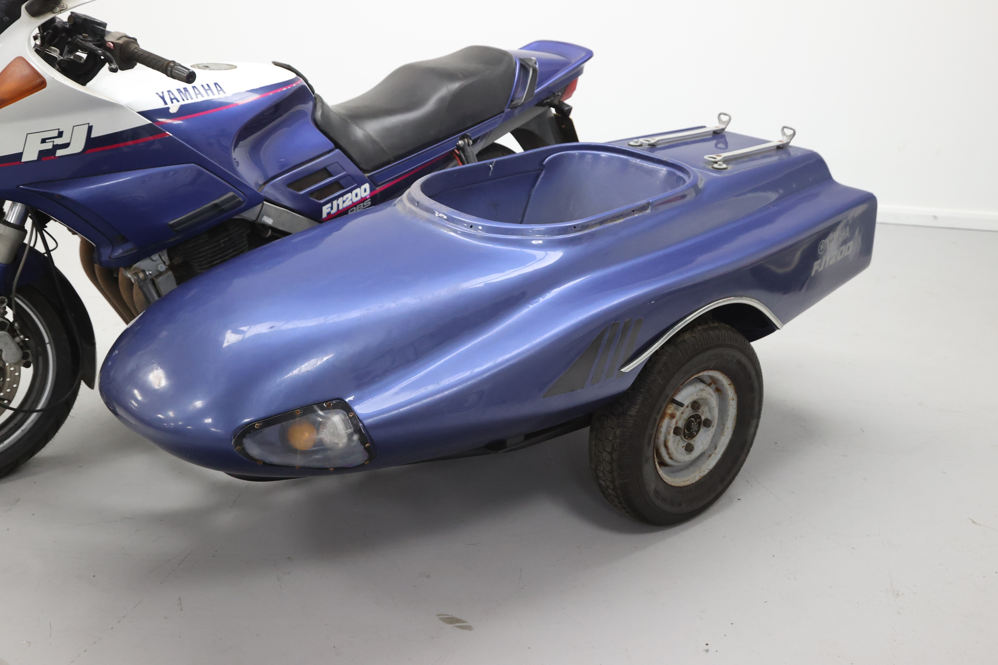 Lot 57 - 1991 Yamaha FJ1200 ABS Combination