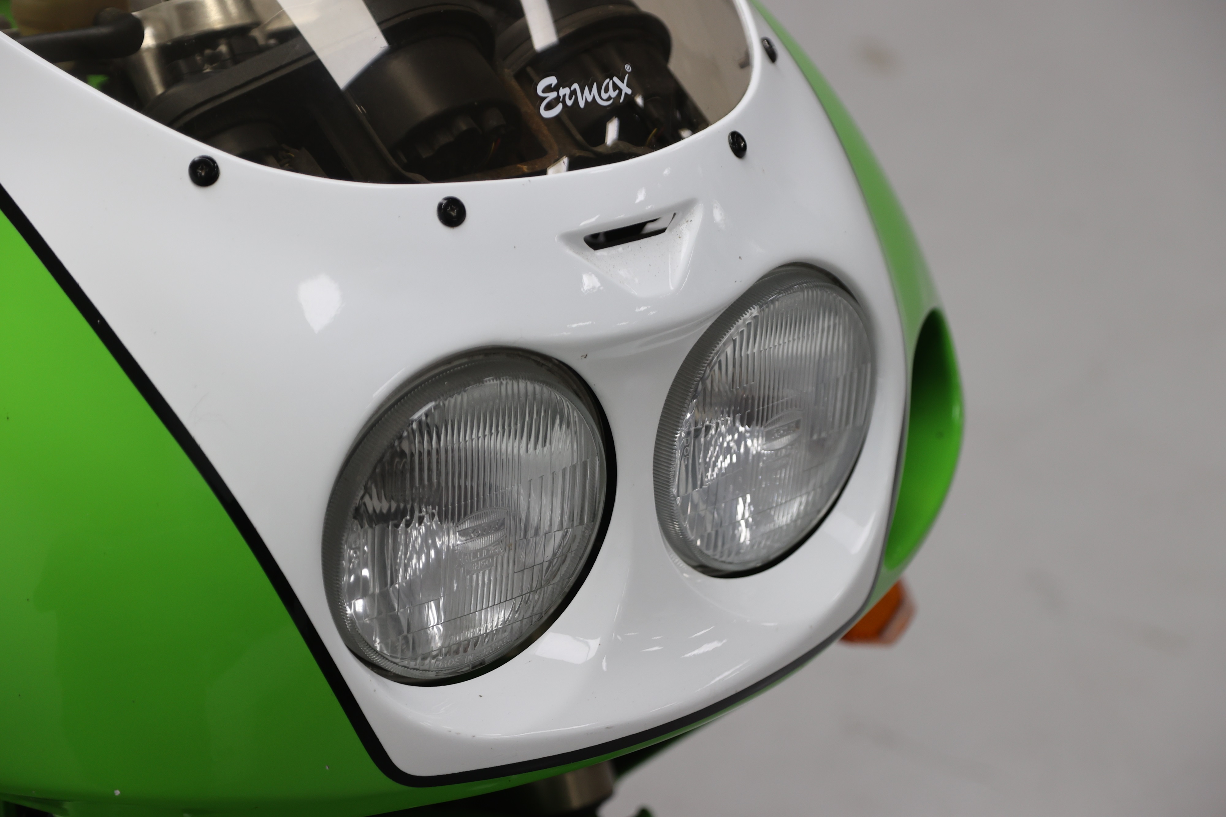 Lot 241 - 1994 Kawasaki ZXR750 L