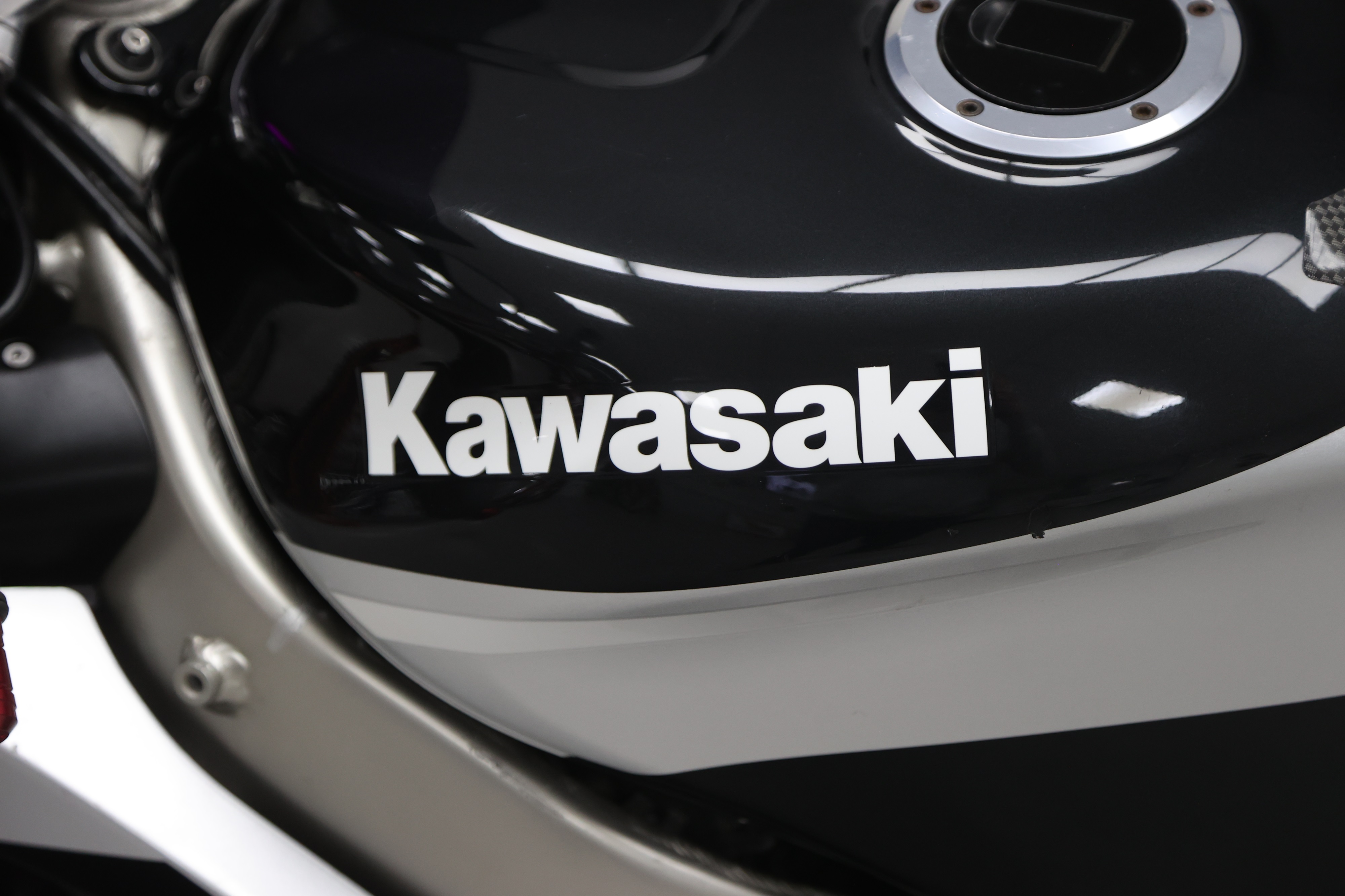Lot 273 - 2000 Kawasaki ZX-6R Ninja