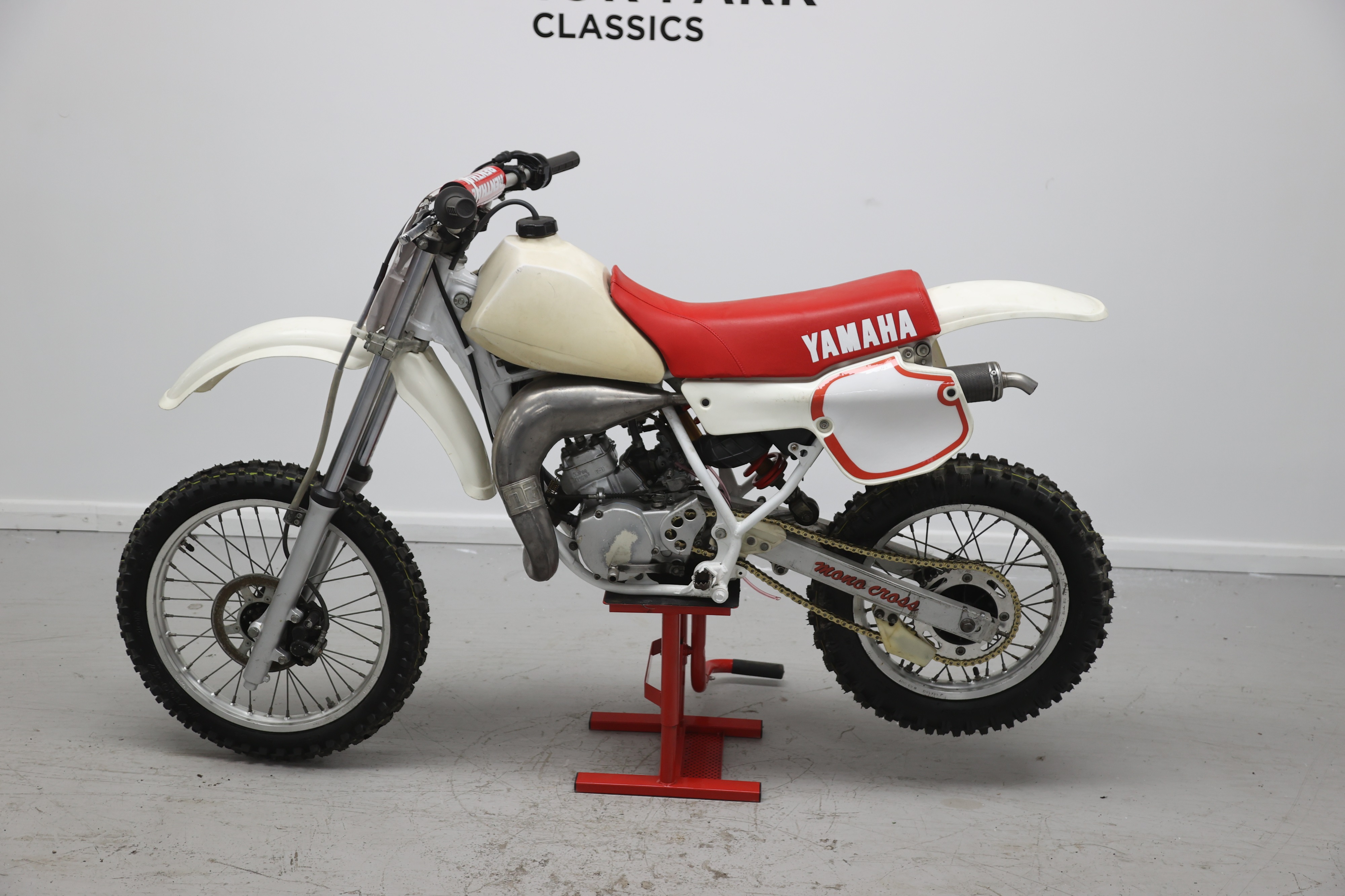 yz80 売ります Lot 242 - 1988 Yamaha YZ80