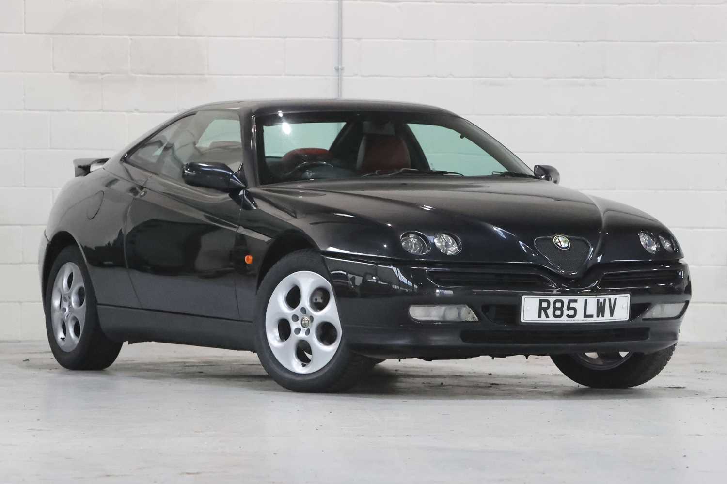 Vérin Hayon/Coffre à Bagages pour Alfa Romeo GTV Spider Vérin Hayon/Coffre à Bagages pour Alfa Romeo GTV Spider