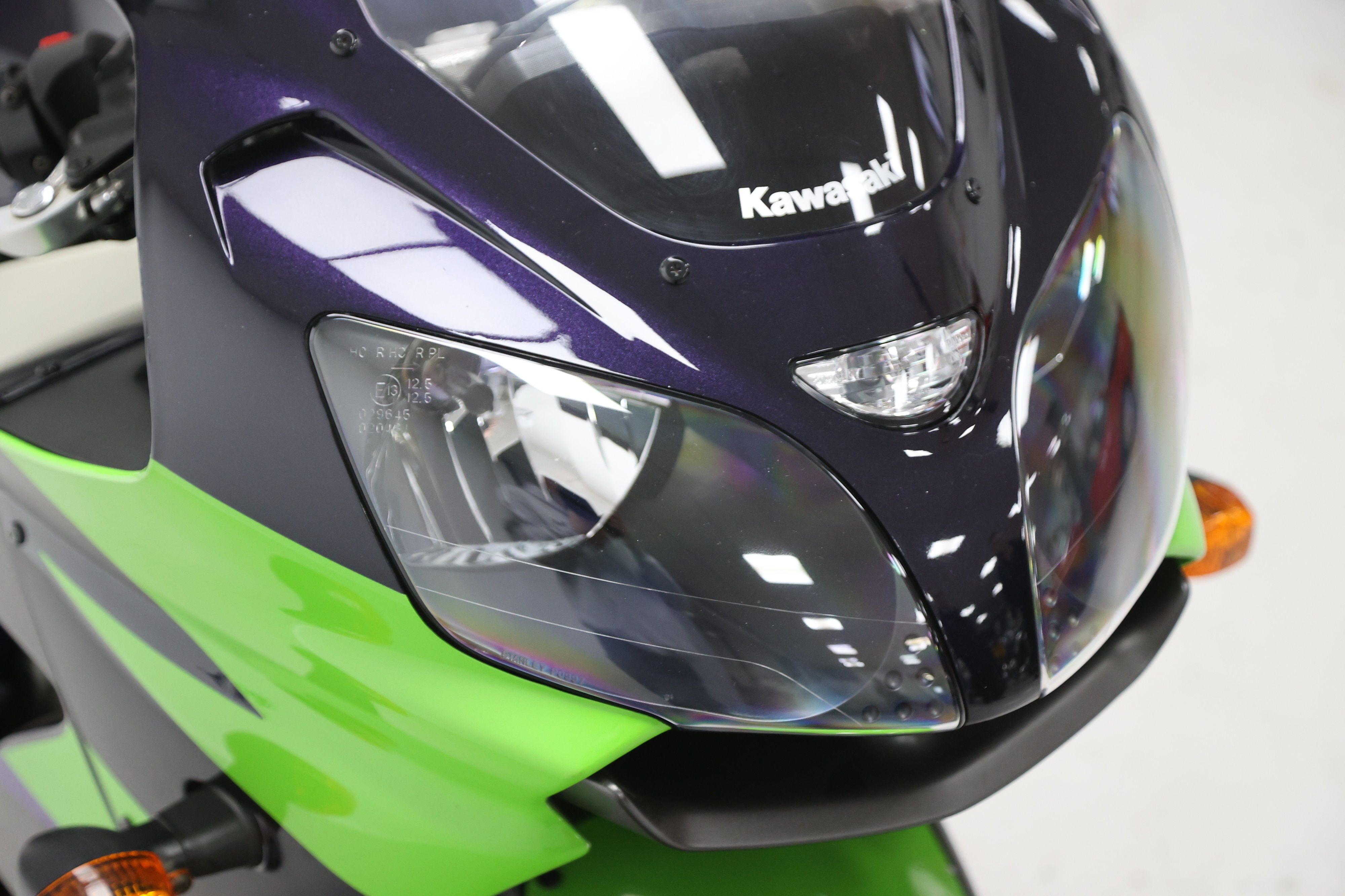 Lot 16 - 2002 Kawasaki ZX-9R Ninja
