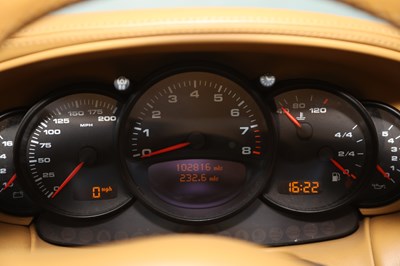 Lot 219 - 2003 Porsche 911 (996) Targa