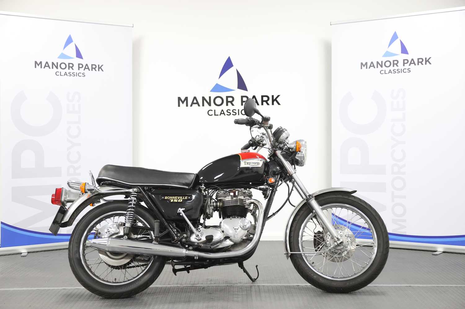 Lot 115 - 1983 Triumph T140 Bonneville