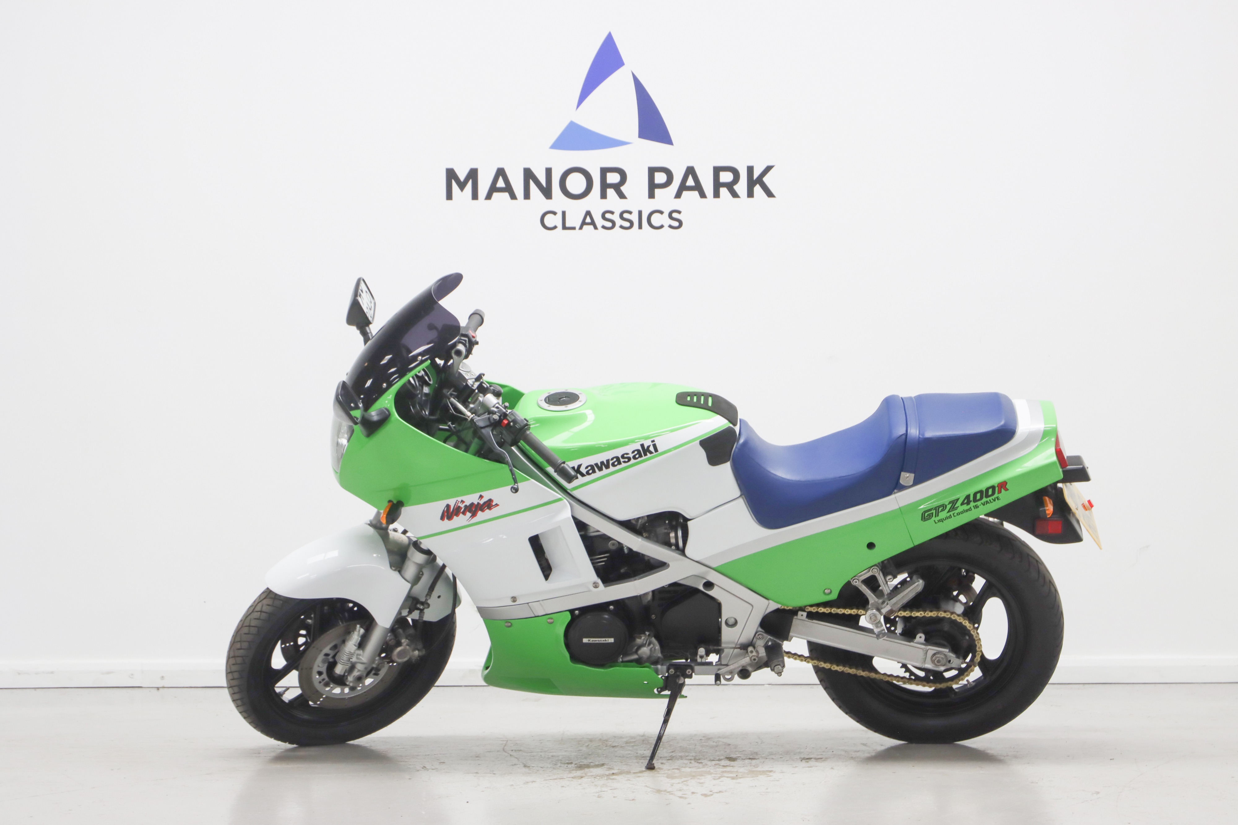 Lot 140 - 1986 Kawasaki GPZ400R