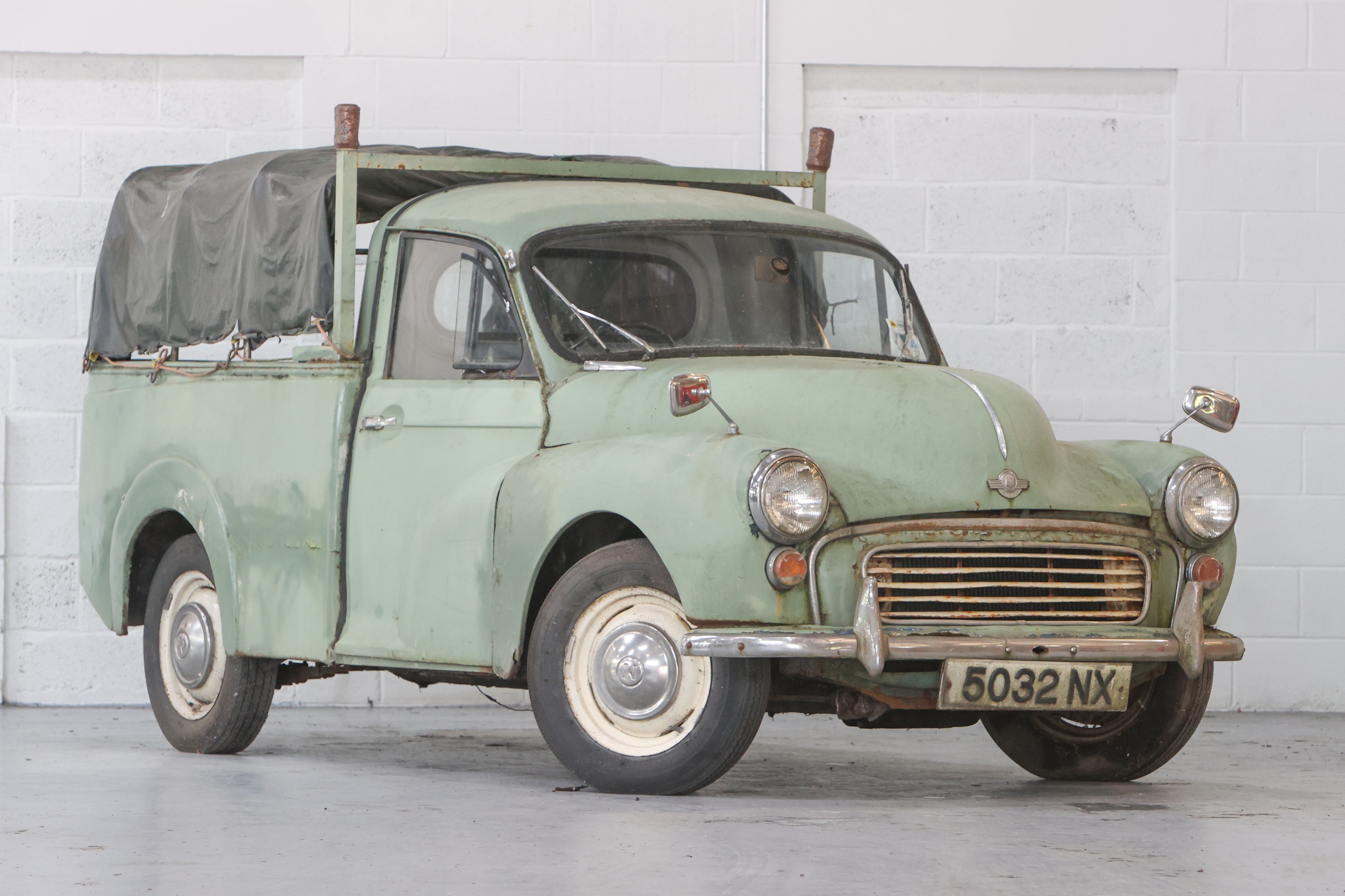 Lot 262 - 1960 Morris Minor 1000 Pickup Lot 262 - 1960 Morris Minor 1000 Pickup
