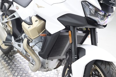 Lot 43 - 2023 Moto Guzzi V100 Mandello