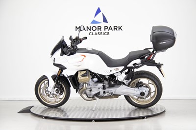 Lot 43 - 2023 Moto Guzzi V100 Mandello