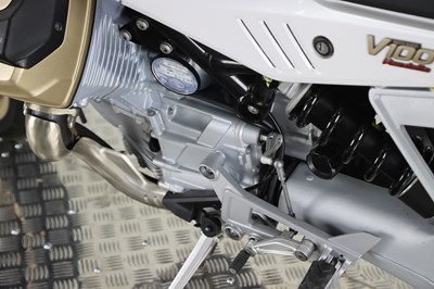 Lot 43 - 2023 Moto Guzzi V100 Mandello