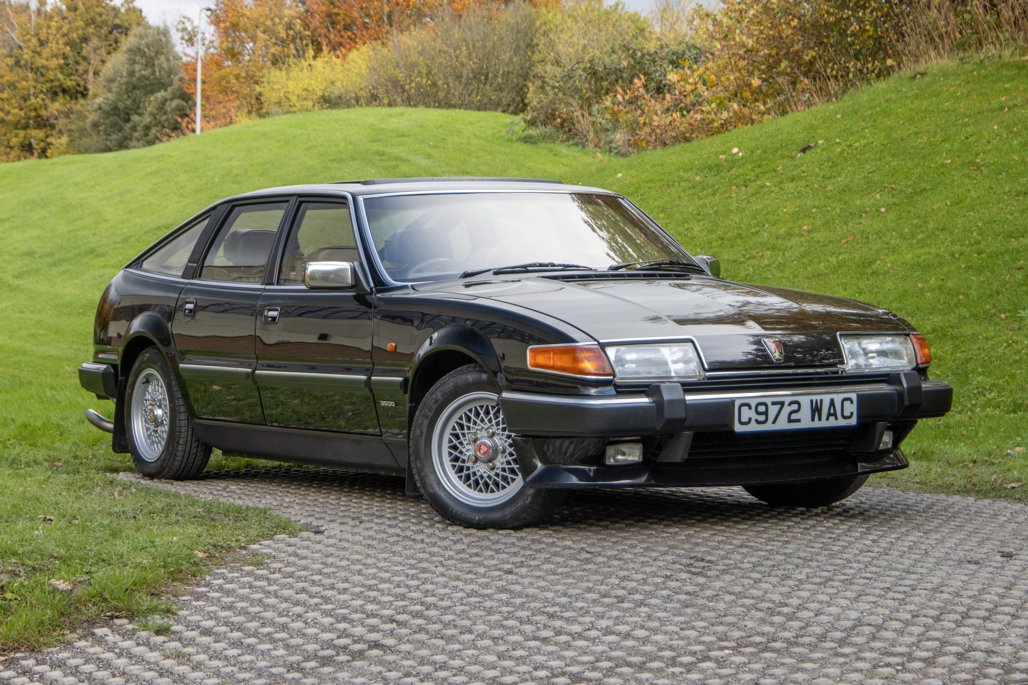 El Garaje Algabeño: Rover SD1 3500 Vanden Plas EFi de Vanguards