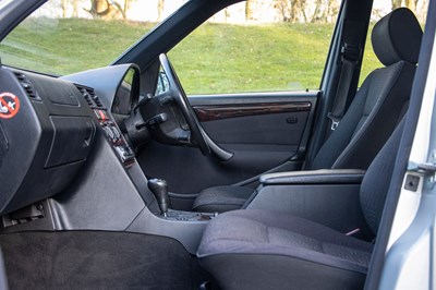 Lot 19 - 1997 Mercedes-Benz C250 Elegance TD