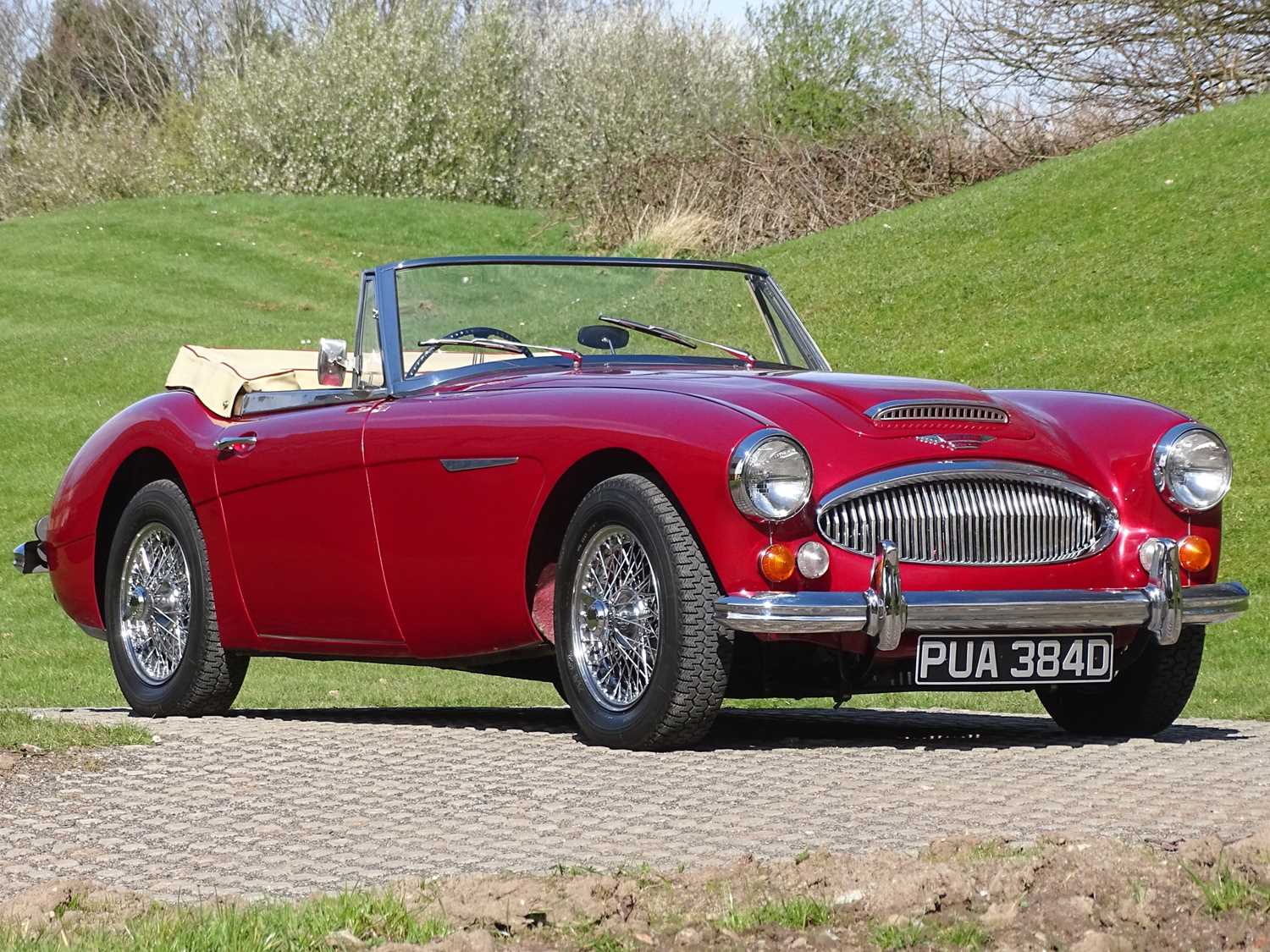 Lot 75 - 1966 Austin-Healey 3000 MKIII