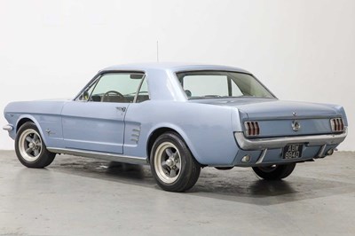 Lot 1966 Ford Mustang