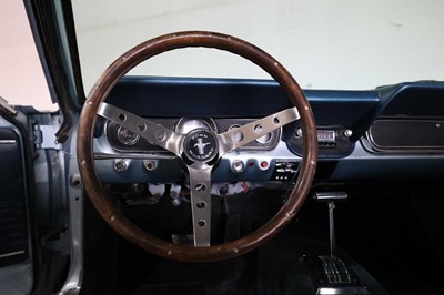 Lot 1966 Ford Mustang