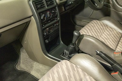 Lot 1991 Rover 216 GTI