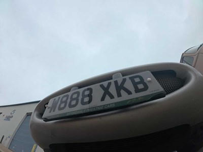 Lot 2000 Jaguar XK8 Coupe