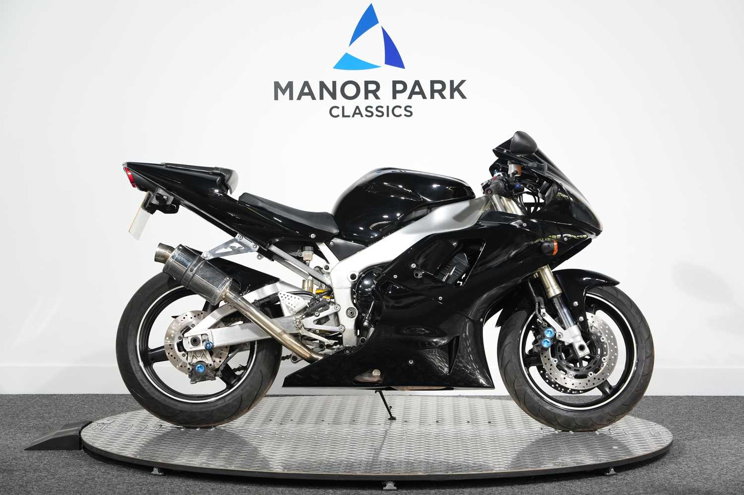 173 - 2002 Yamaha YZF-R1 4XV