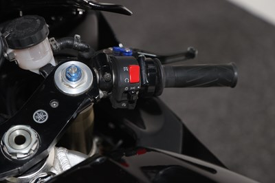 Lot 2002 Yamaha YZF-R1 4XV