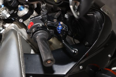 Lot 2002 Yamaha YZF-R1 4XV