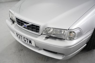Lot 1998 Volvo V70 R