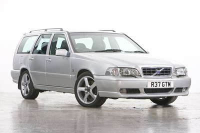 Lot 1998 Volvo V70 R