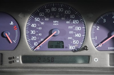 Lot 1998 Volvo V70 R