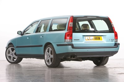 Lot 2003 Volvo V70 R