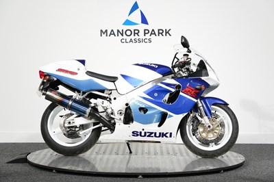 Lot 1998 Suzuki GSXR750 SRAD