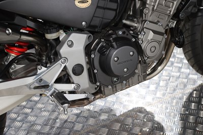 Lot 2005 Honda CB900F Hornet