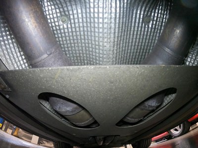 Lot 2004 Aston Martin DB9