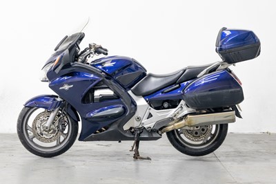 Lot 2004 Honda ST 1300 A-4 Pan European