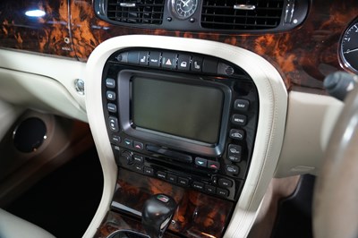 Lot 2003 Jaguar XJR 4.2