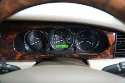 Lot 2003 Jaguar XJR 4.2