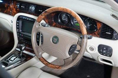 Lot 2003 Jaguar XJR 4.2