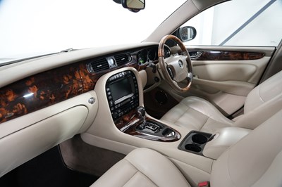 Lot 2003 Jaguar XJR 4.2