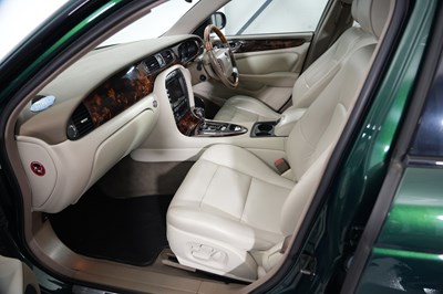 Lot 2003 Jaguar XJR 4.2