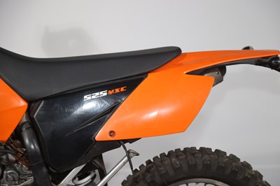 Lot 2004 KTM 525 MXC