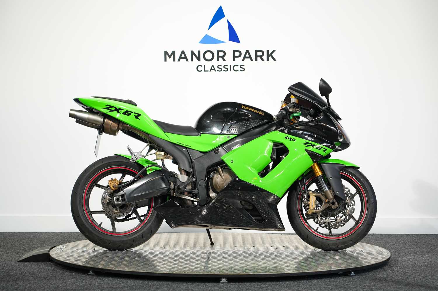 Lot 2005 Kawasaki ZX-6R Ninja