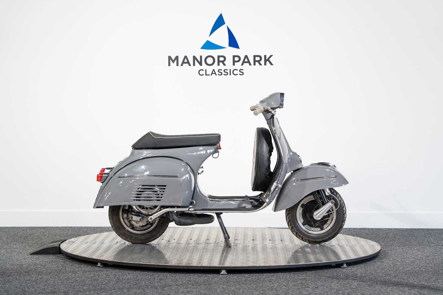 164 - 1965 Vespa 125