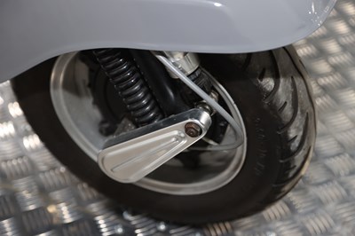 Lot 1965 Vespa 125