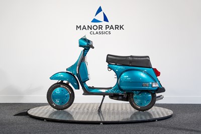 Lot 1987 Vespa 125