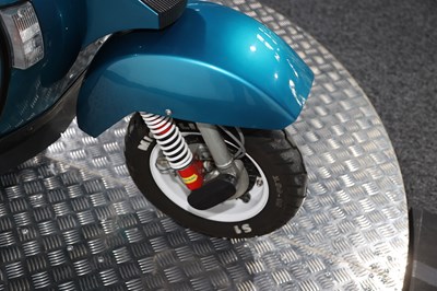 Lot 1987 Vespa 125